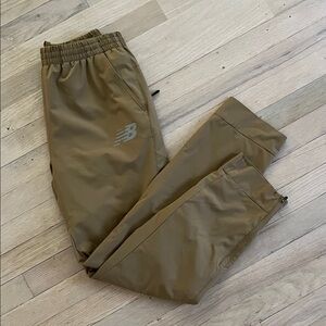New Balance Men's Tan Athletic Joggers